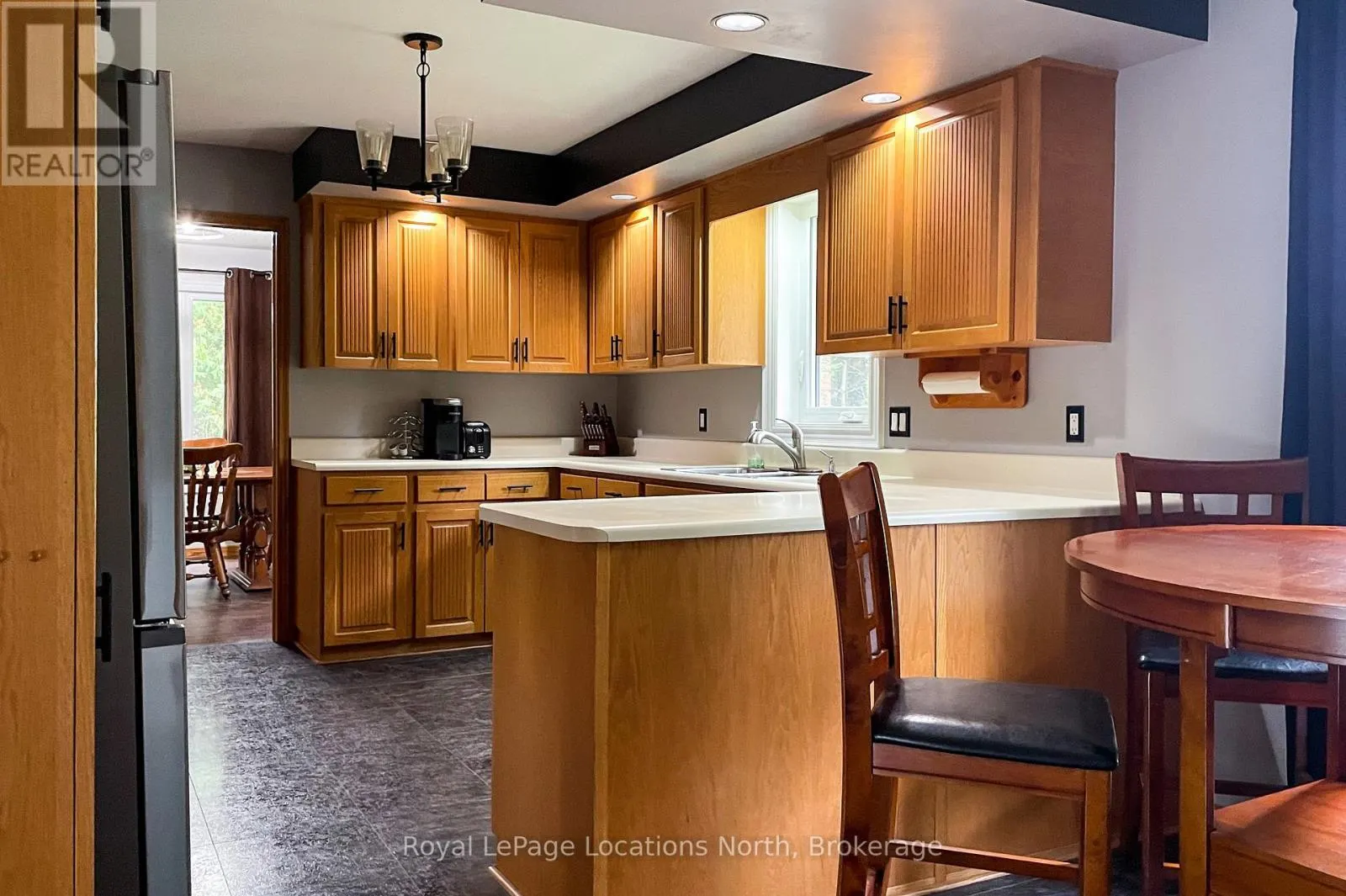 137794 GREY RD 12 ROAD S