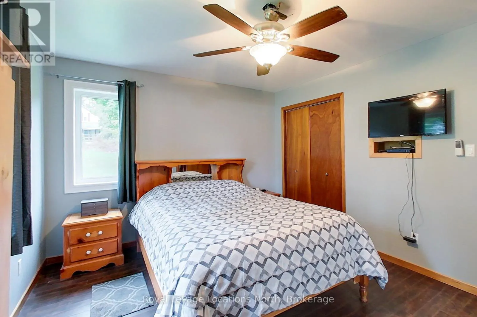 137794 GREY RD 12 ROAD S
