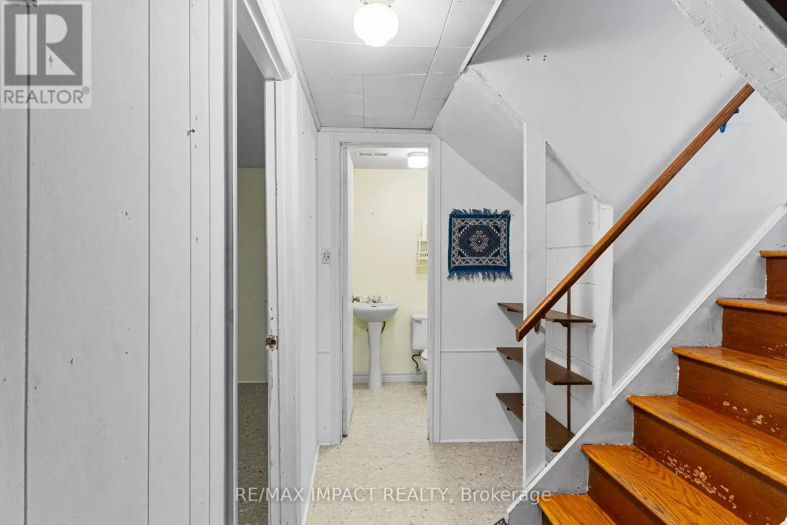 744 SPRAGGE CRESCENT