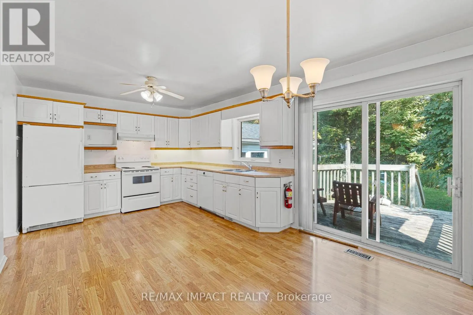 744 SPRAGGE CRESCENT