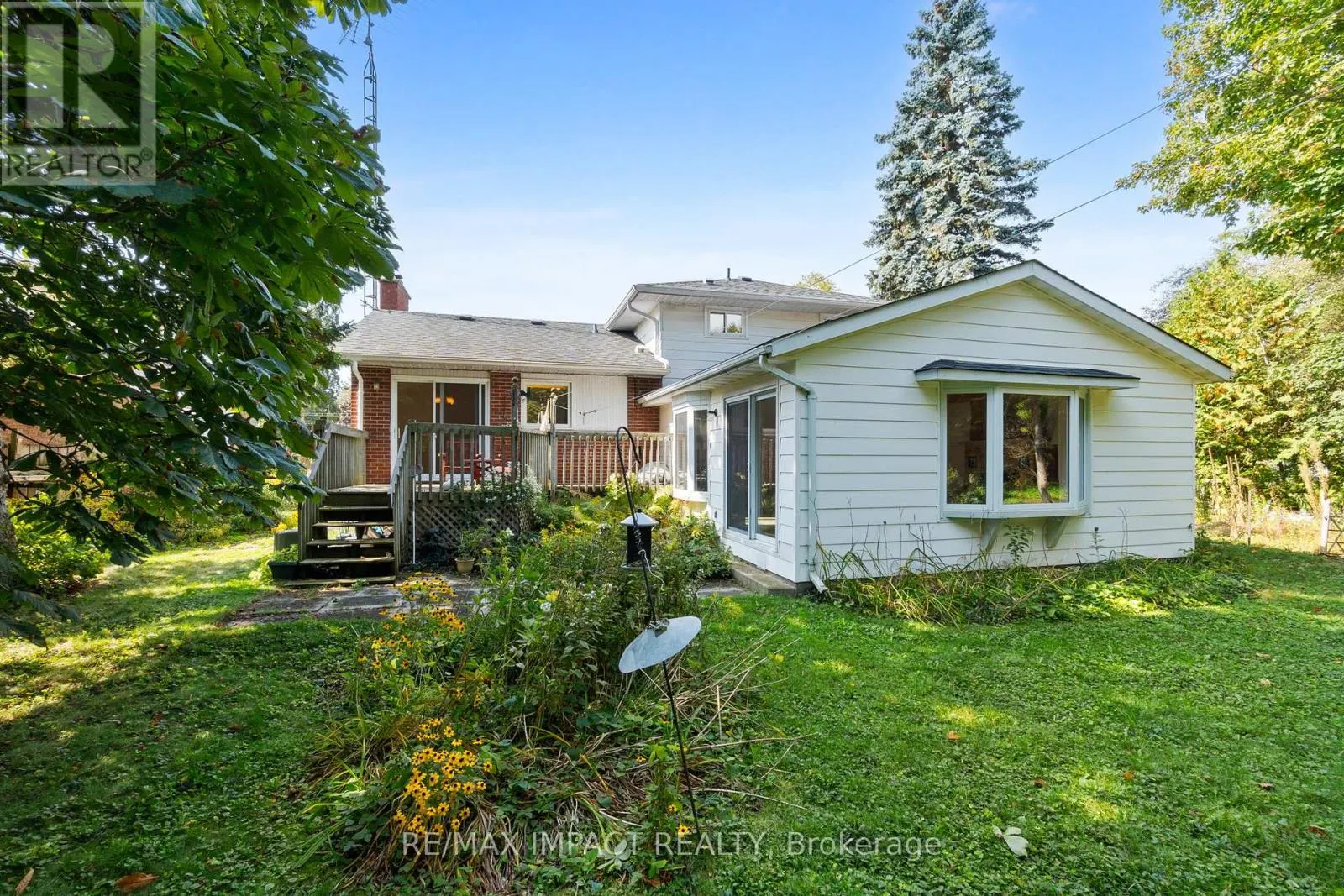 744 SPRAGGE CRESCENT
