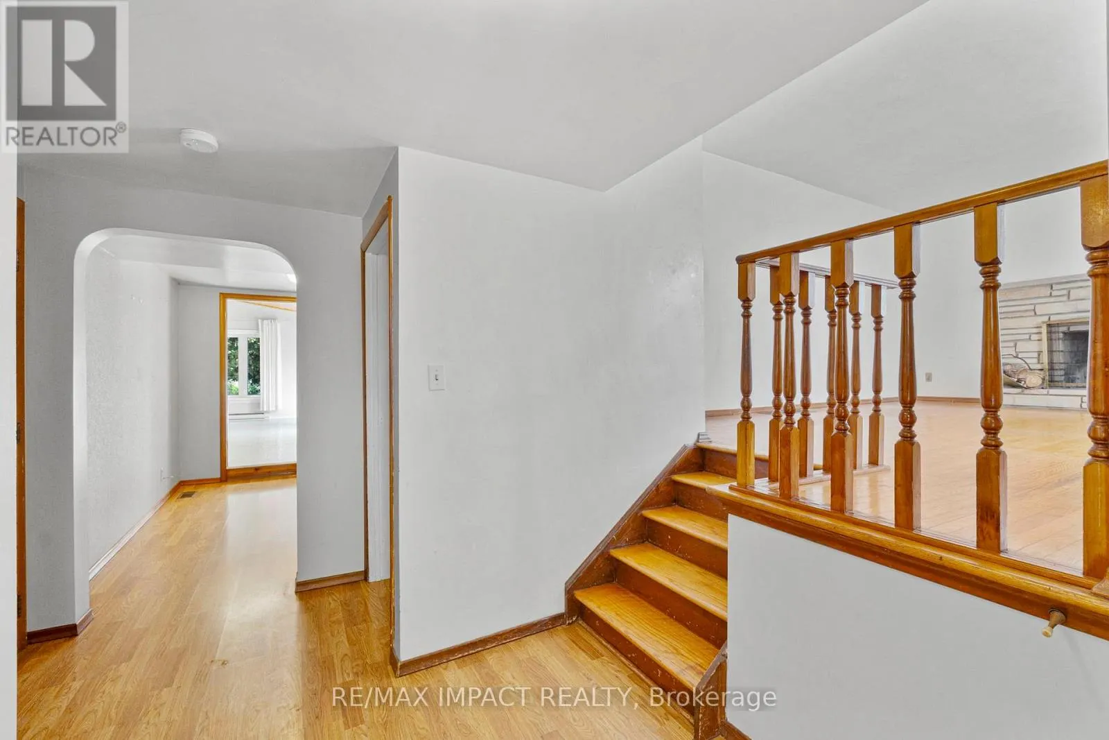 744 SPRAGGE CRESCENT