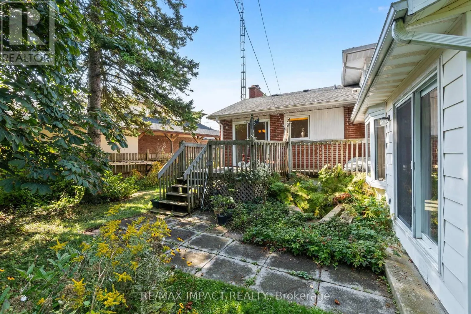 744 SPRAGGE CRESCENT