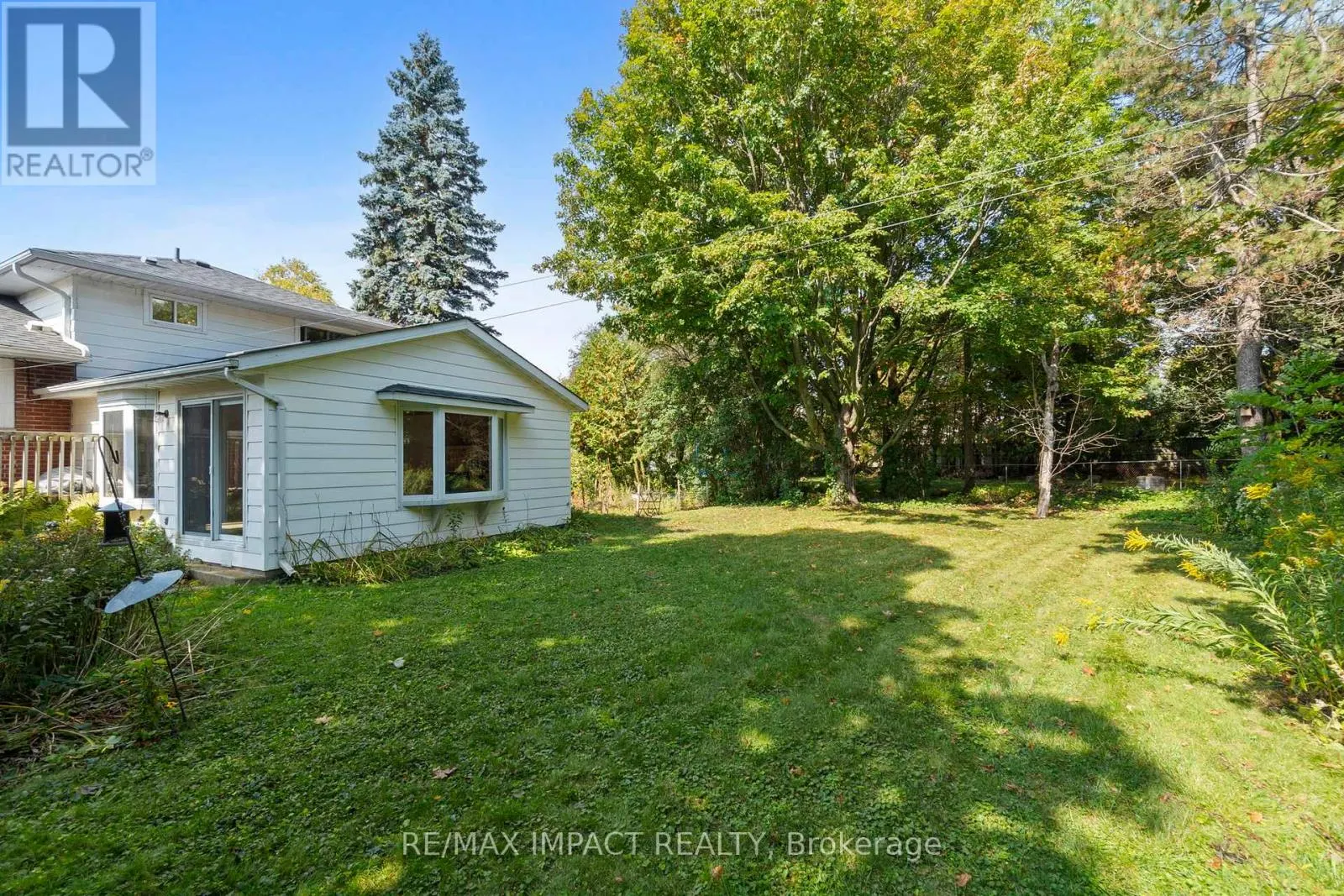 744 SPRAGGE CRESCENT