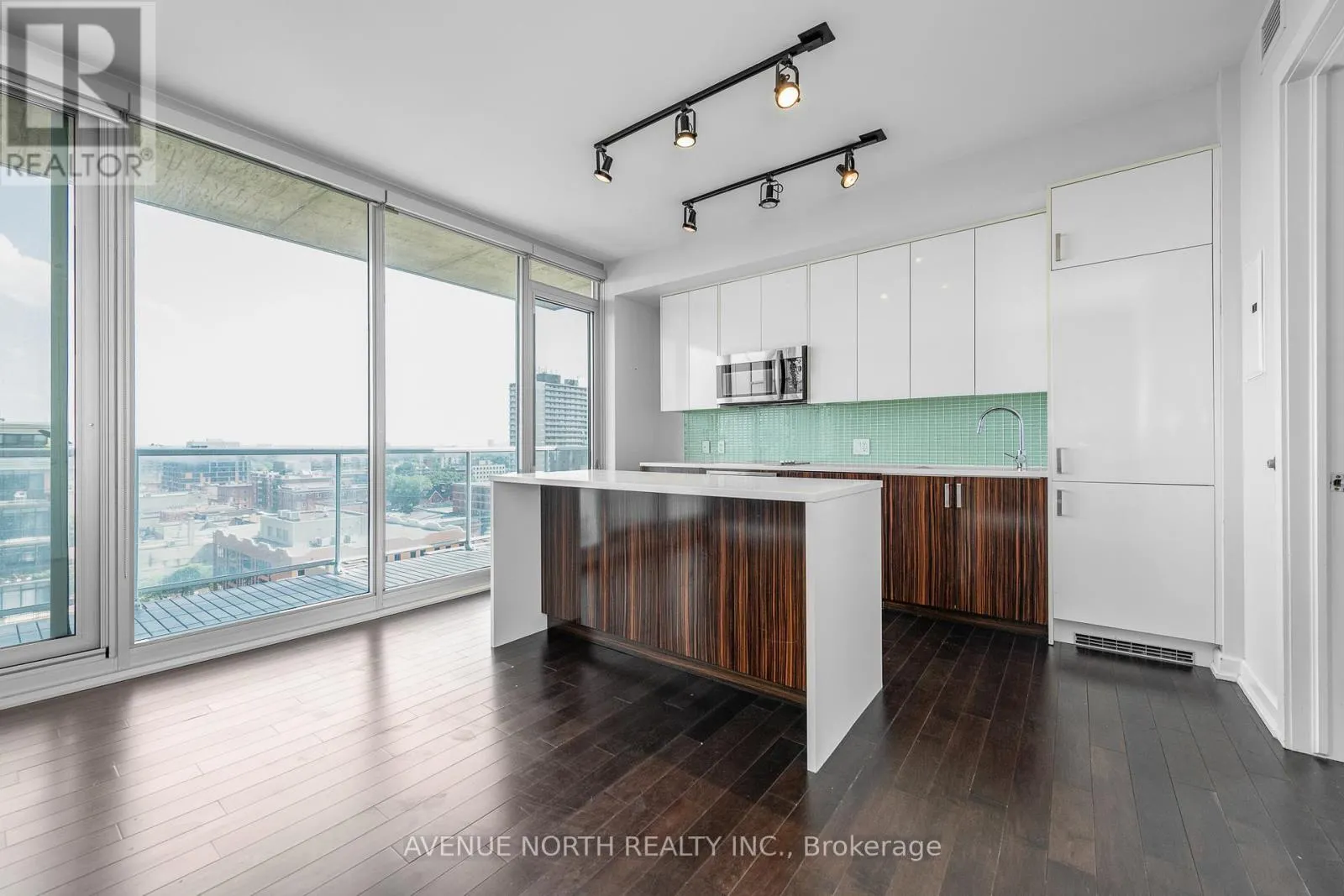 1109 - 300 LISGAR STREET