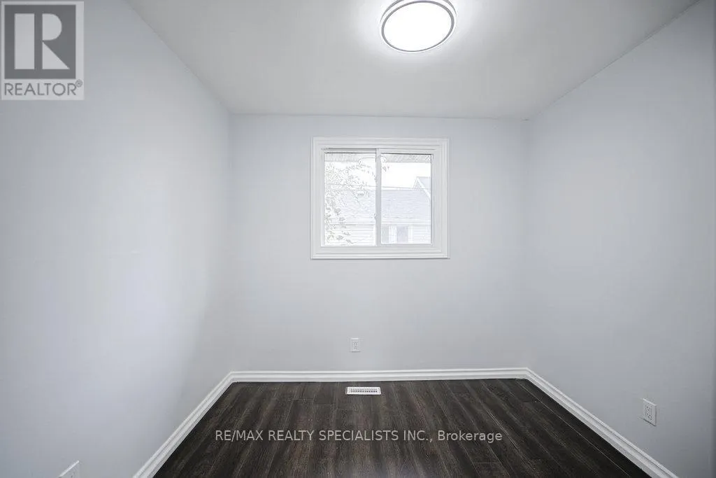 215A PARIS ROAD