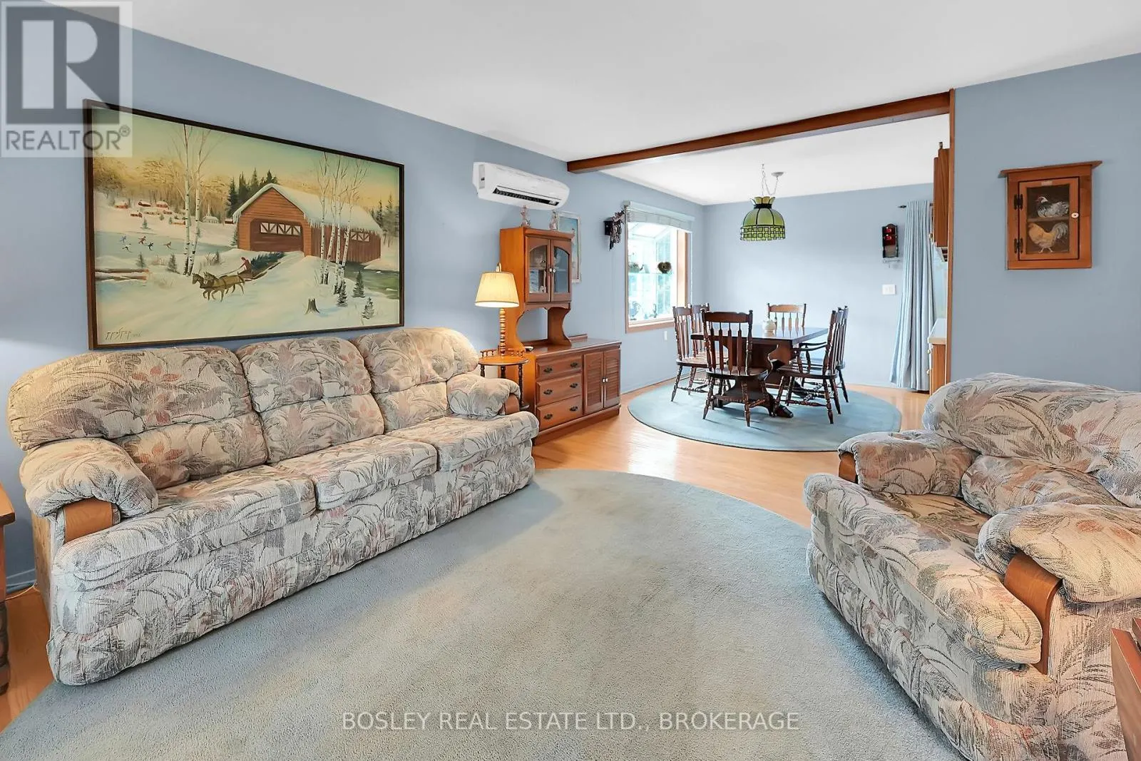 25 LAWRENCE DRIVE