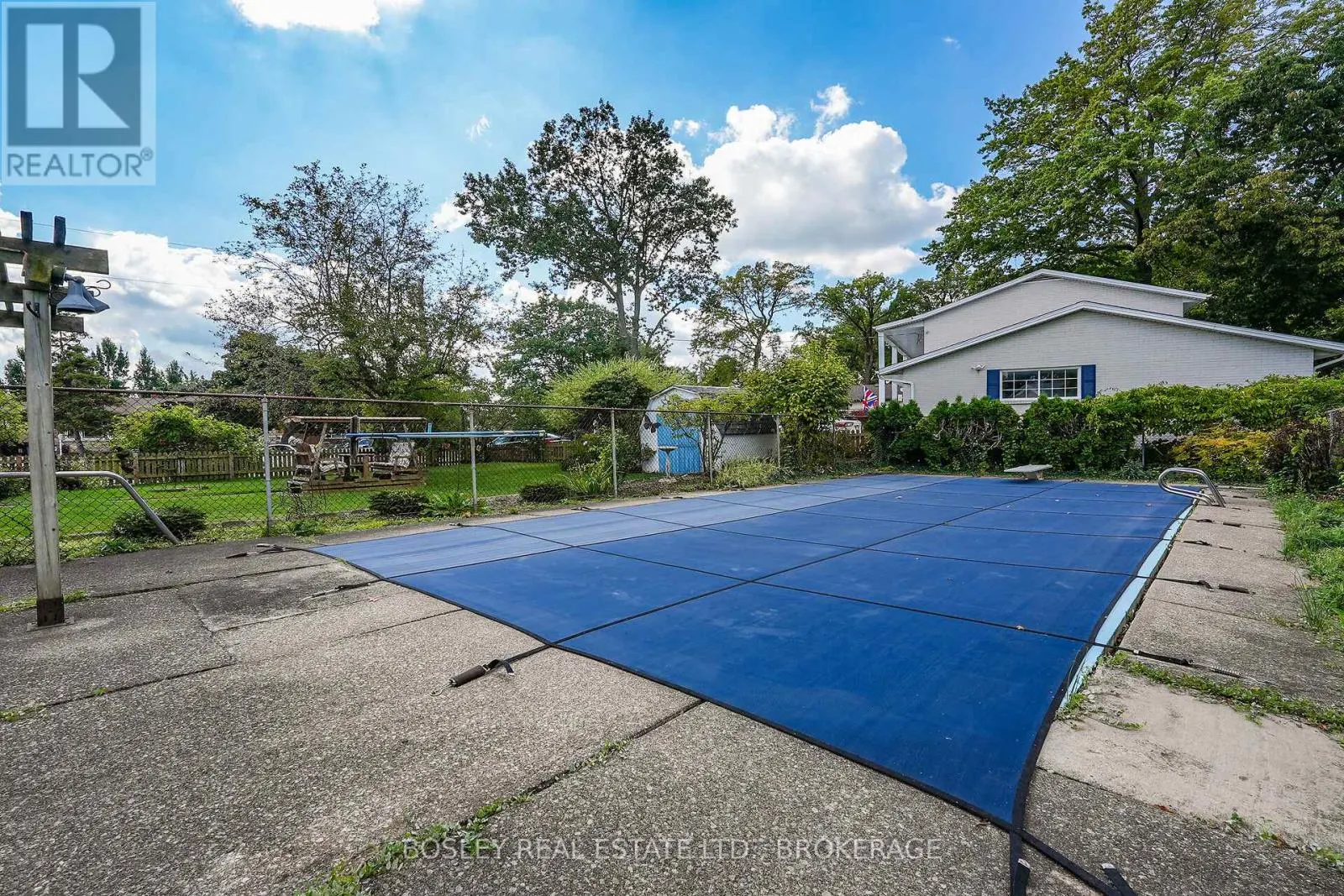 25 LAWRENCE DRIVE
