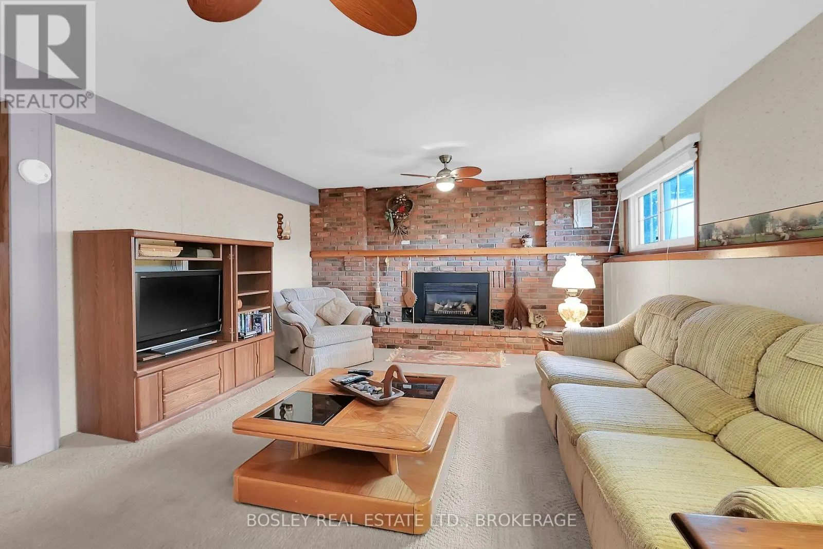 25 LAWRENCE DRIVE