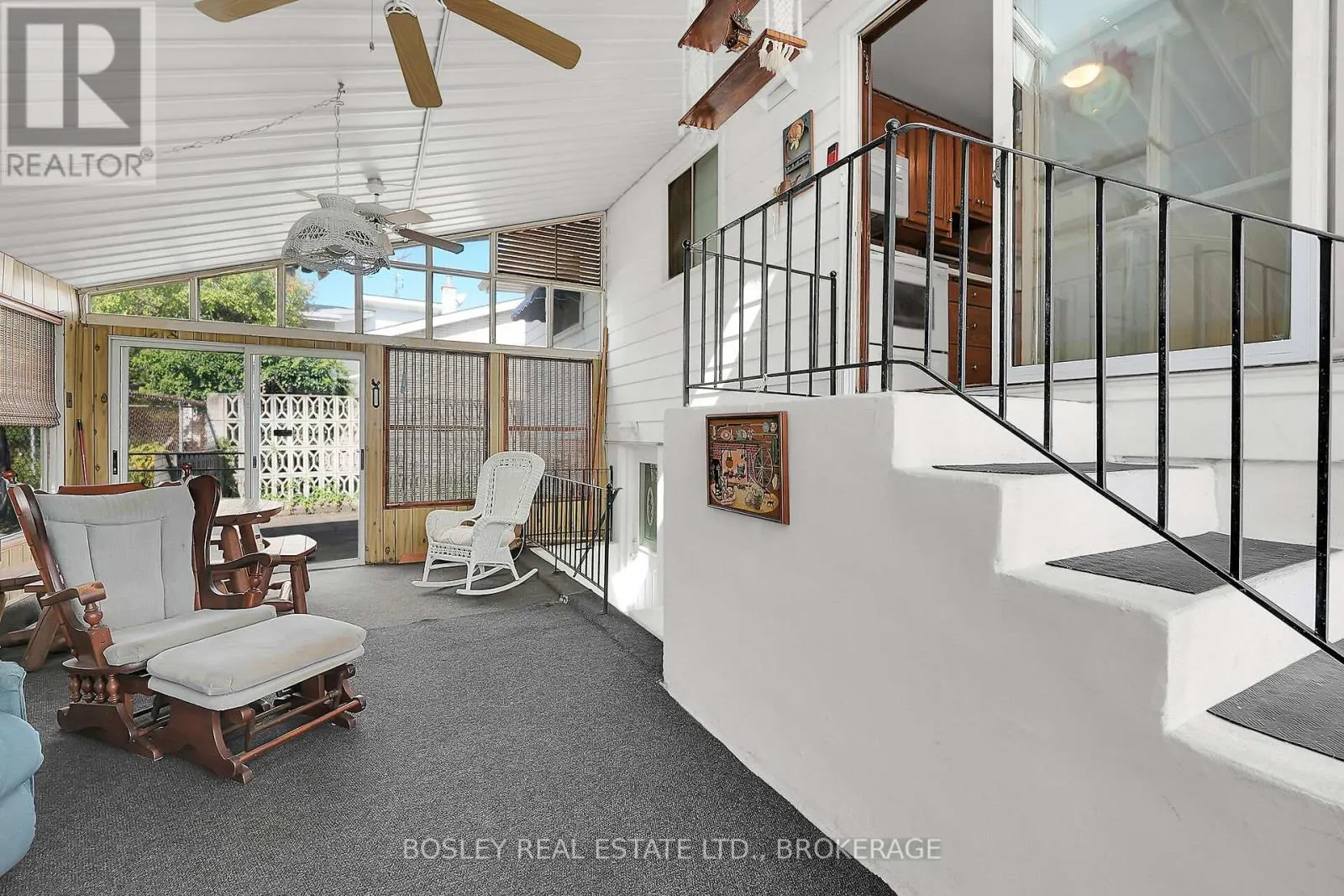 25 LAWRENCE DRIVE
