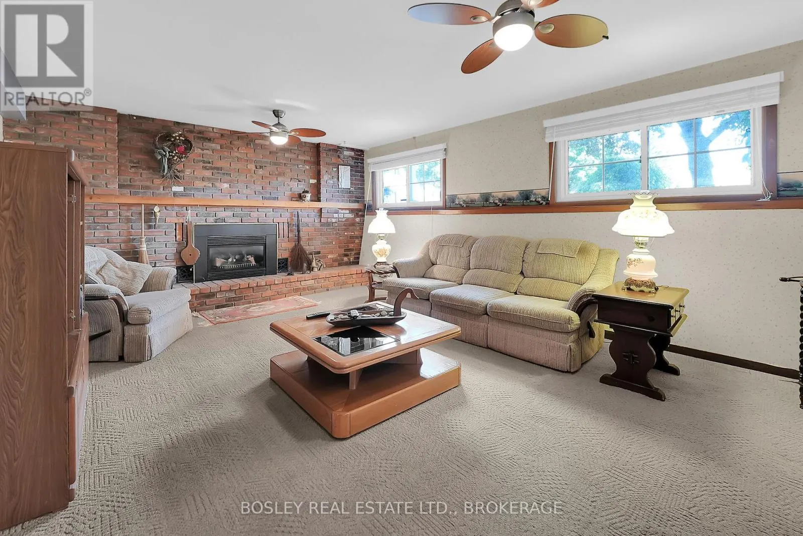 25 LAWRENCE DRIVE