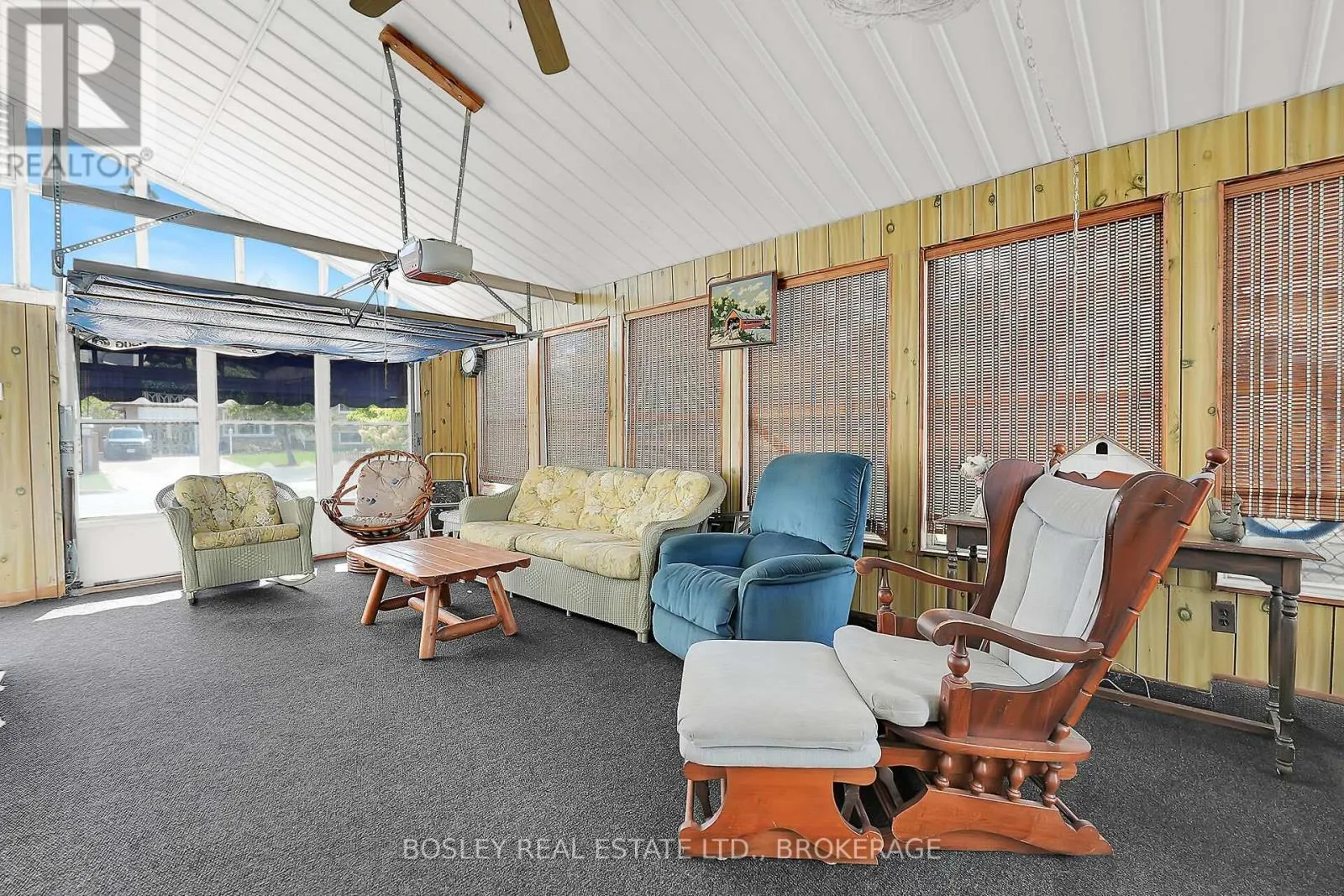 25 LAWRENCE DRIVE