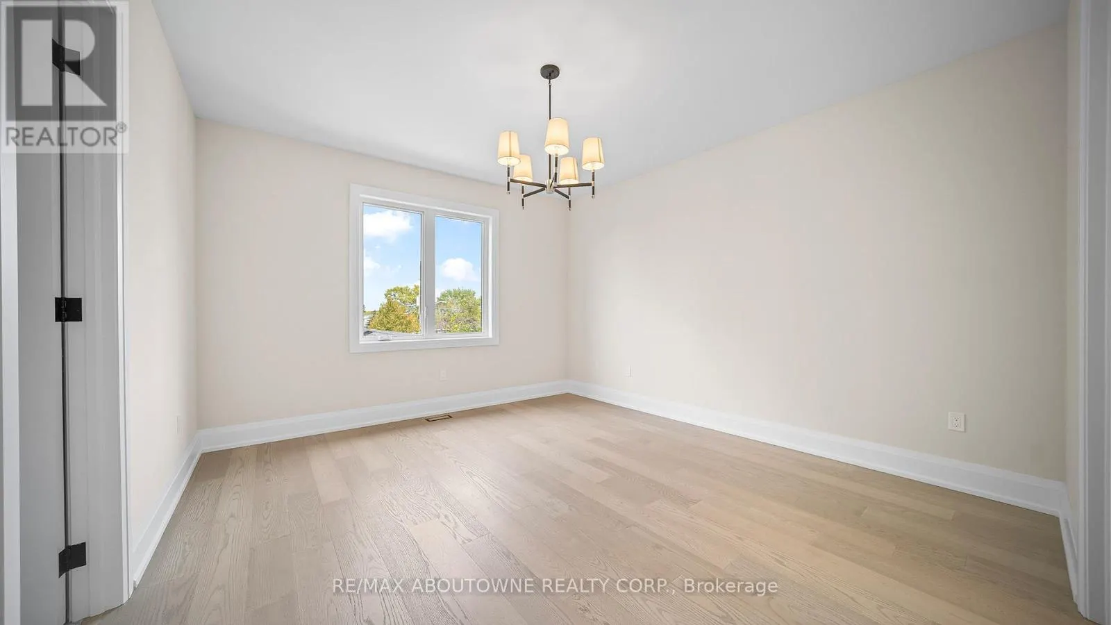 1 WEST AVENUE