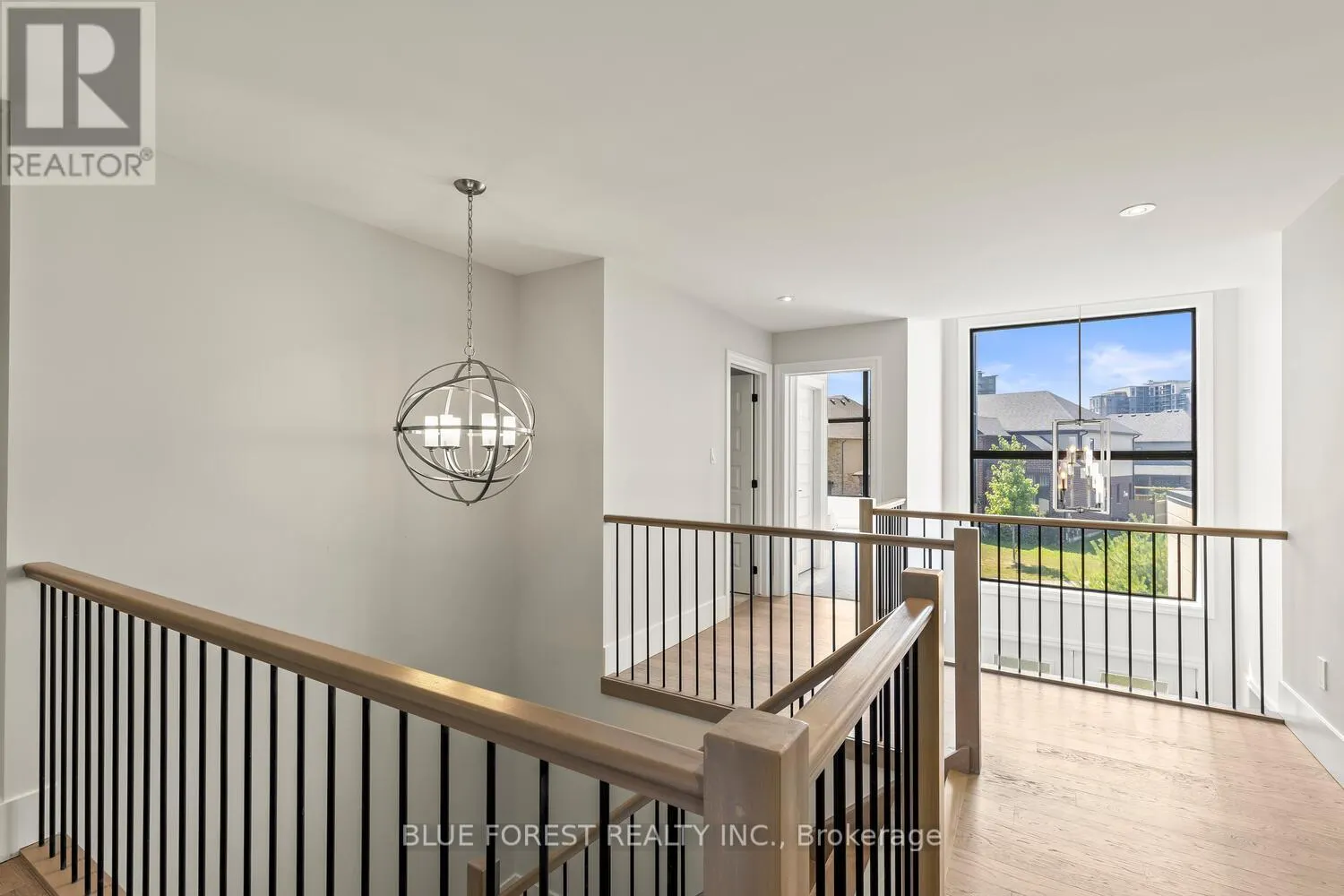 1287 DYER CRESCENT