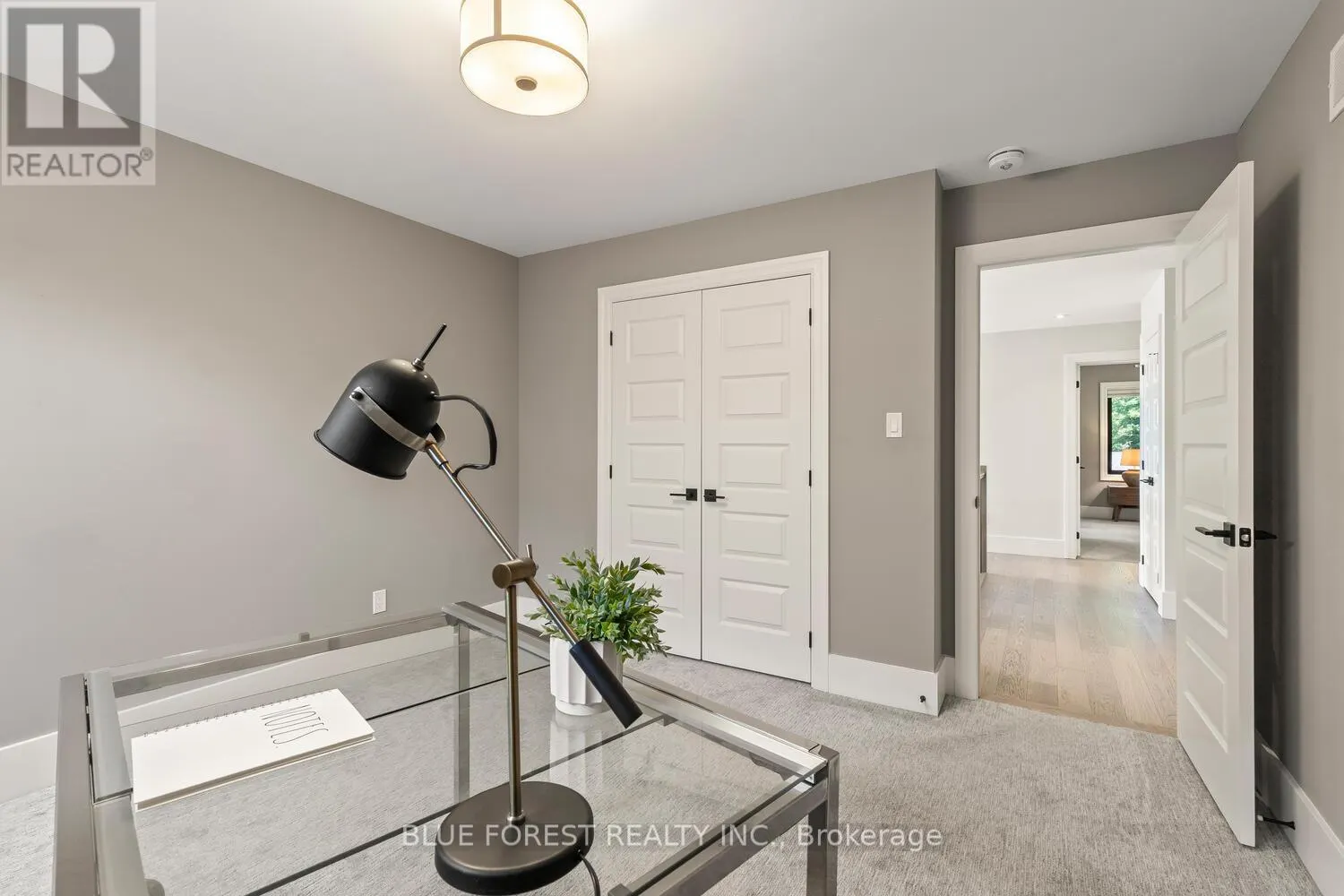 1287 DYER CRESCENT