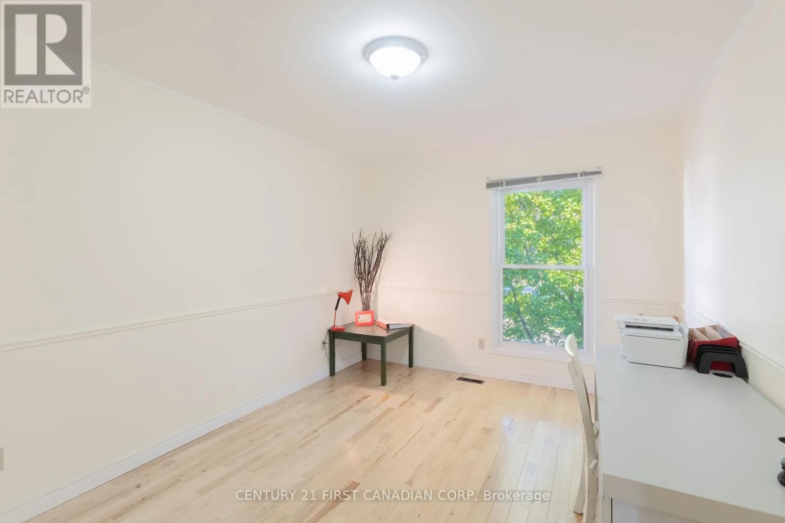20 - 770 FANSHAWE PARK ROAD E, #20