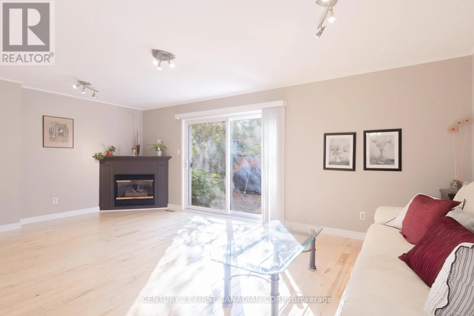 20 - 770 FANSHAWE PARK ROAD E, #20