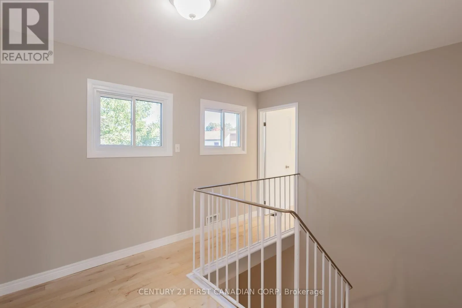 20 - 770 FANSHAWE PARK ROAD E, #20