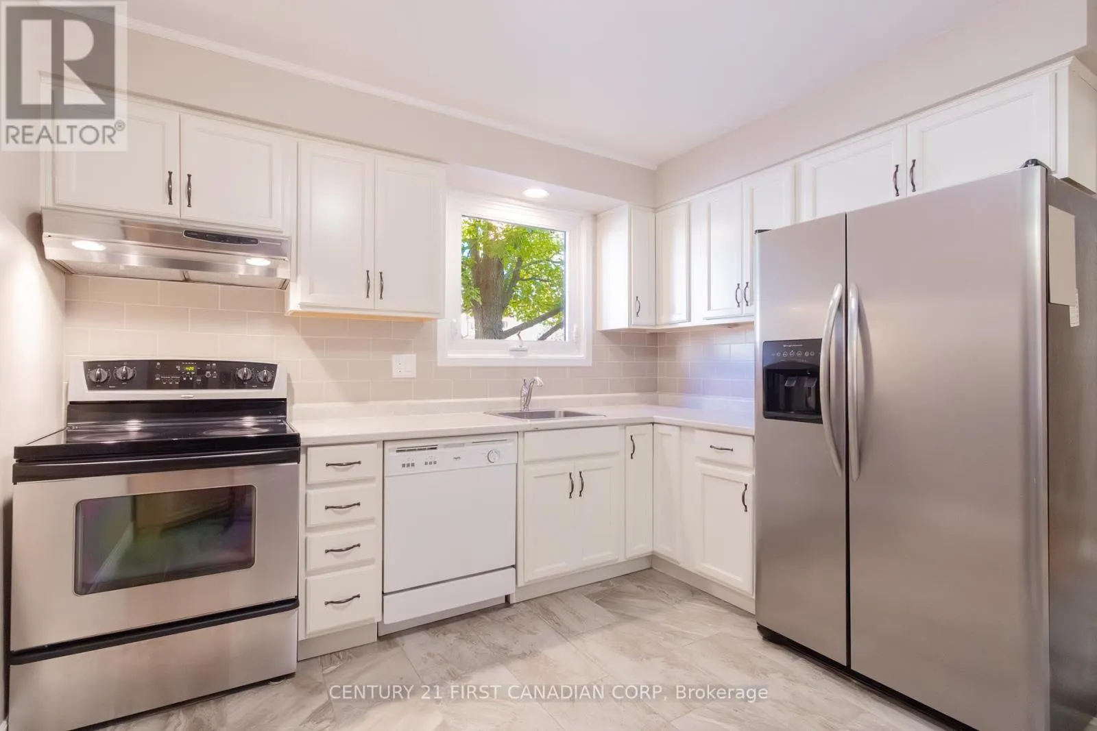 20 - 770 FANSHAWE PARK ROAD E, #20
