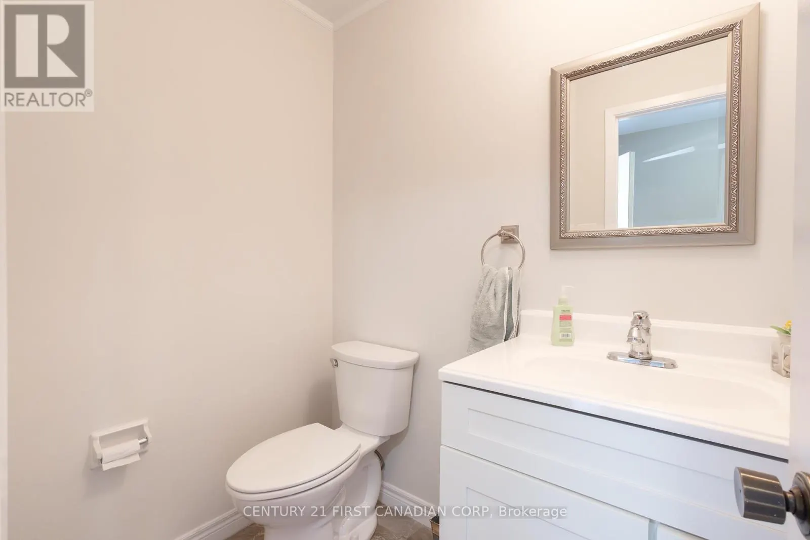 20 - 770 FANSHAWE PARK ROAD E, #20