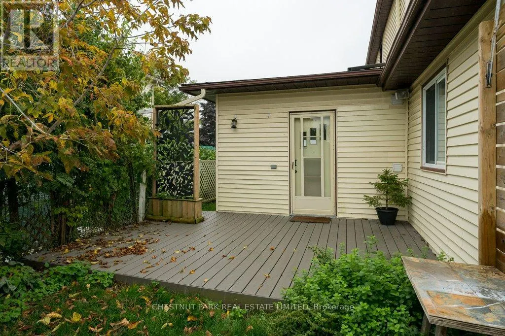 6 LONDON AVENUE