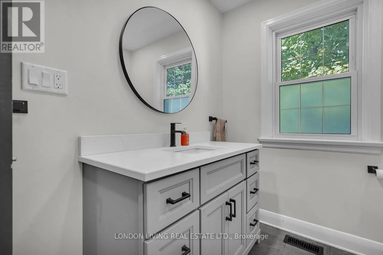 396 WORTLEY ROAD