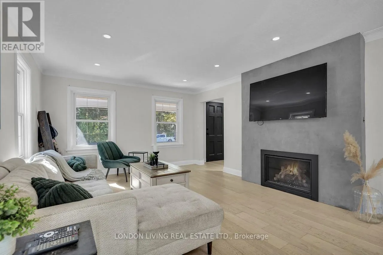 396 WORTLEY ROAD