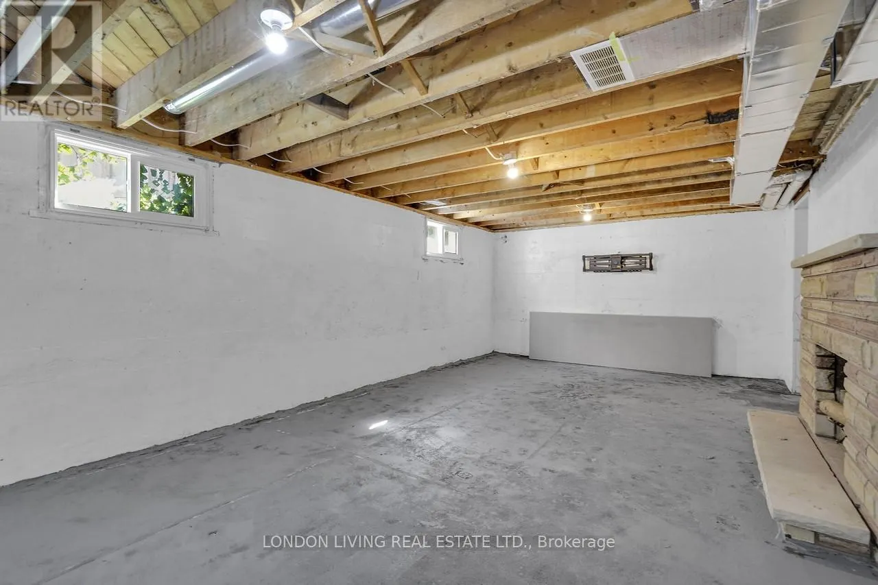 396 WORTLEY ROAD