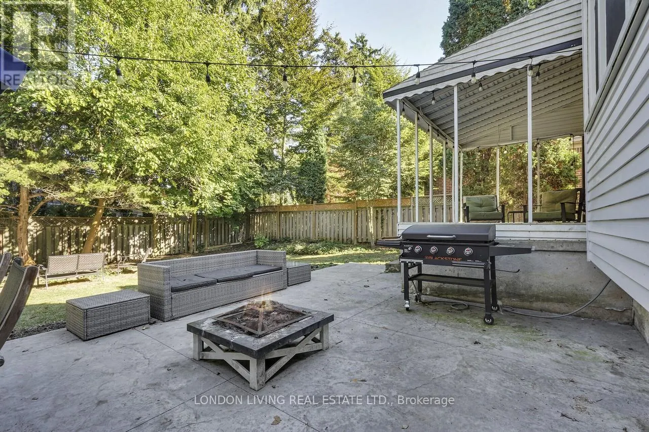396 WORTLEY ROAD