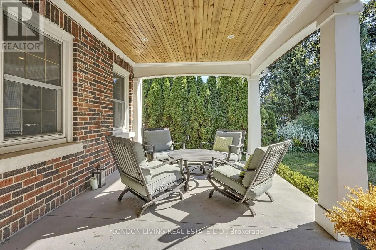 396 WORTLEY ROAD