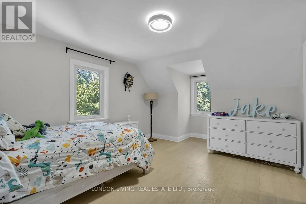 396 WORTLEY ROAD