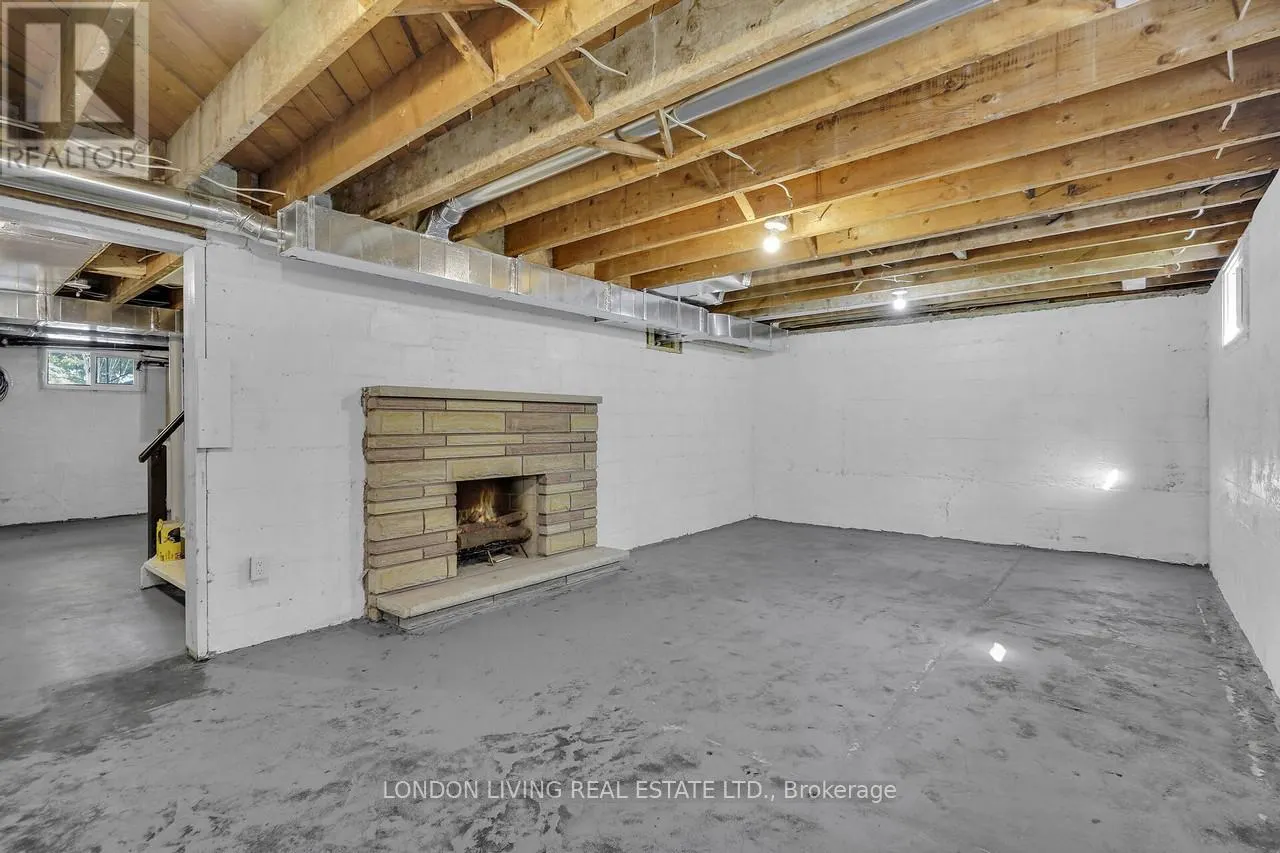 396 WORTLEY ROAD