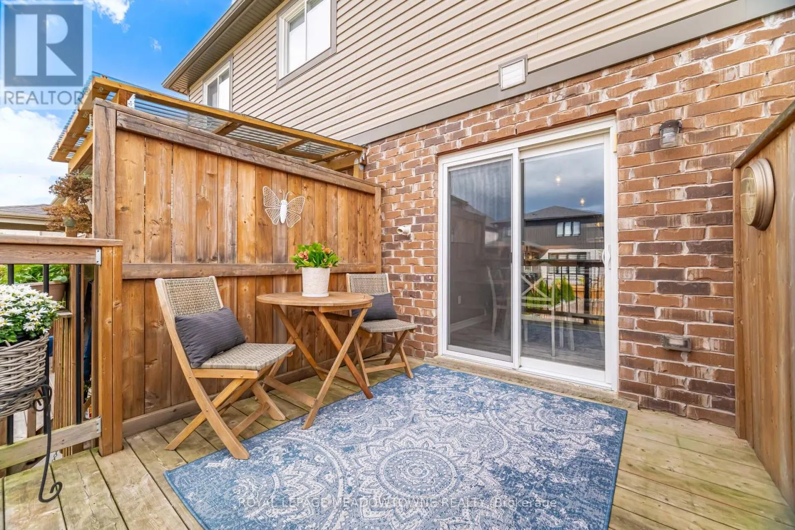 6338 SHAPTON CRESCENT
