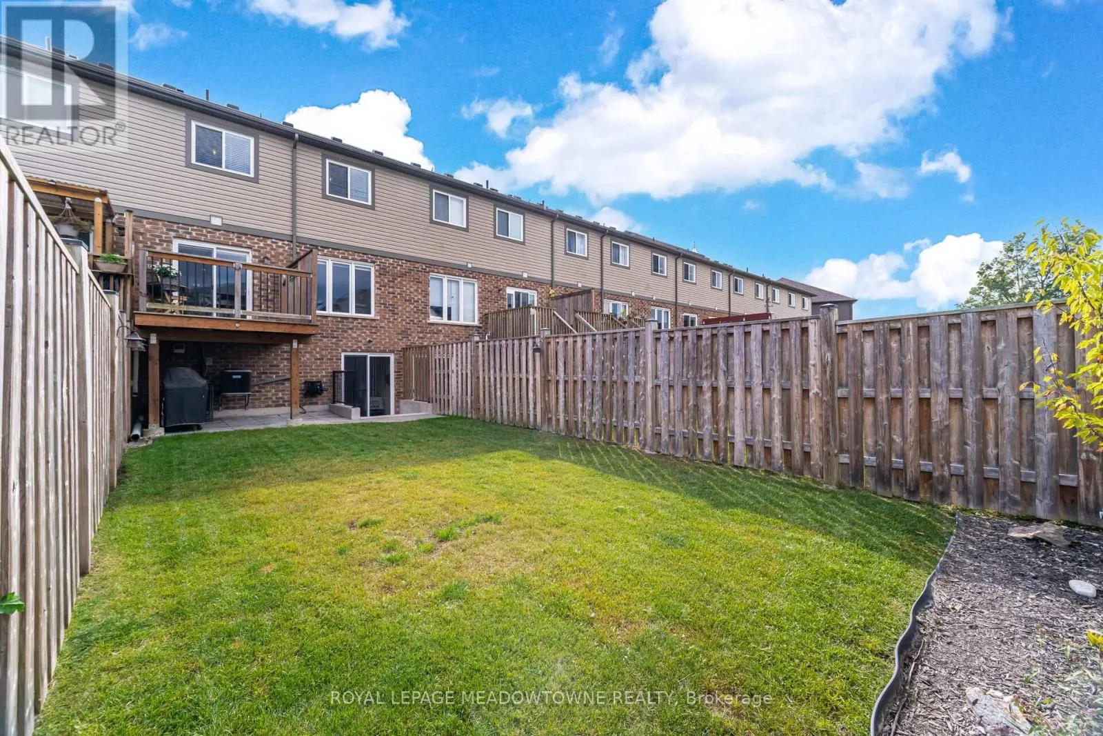 6338 SHAPTON CRESCENT