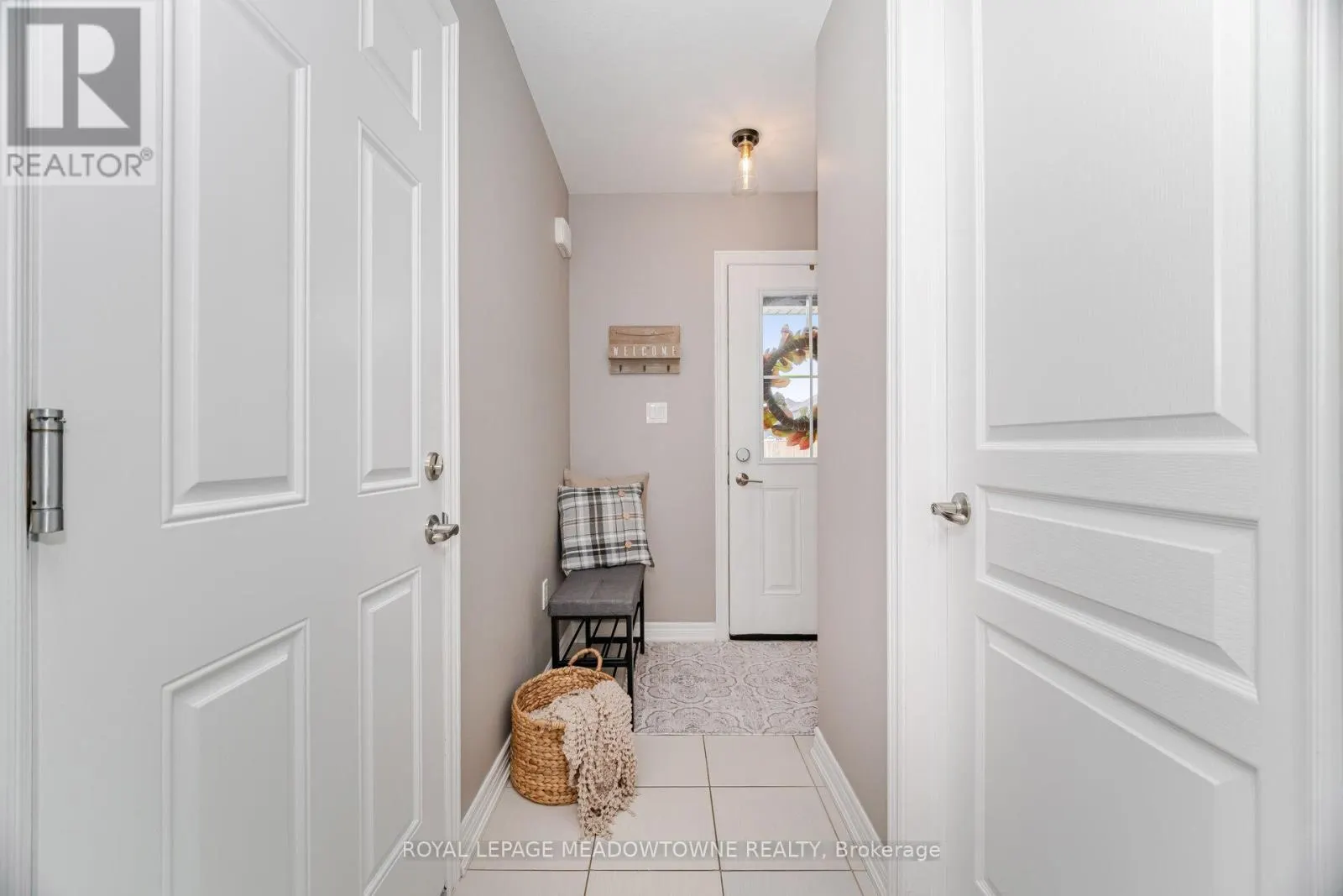 6338 SHAPTON CRESCENT