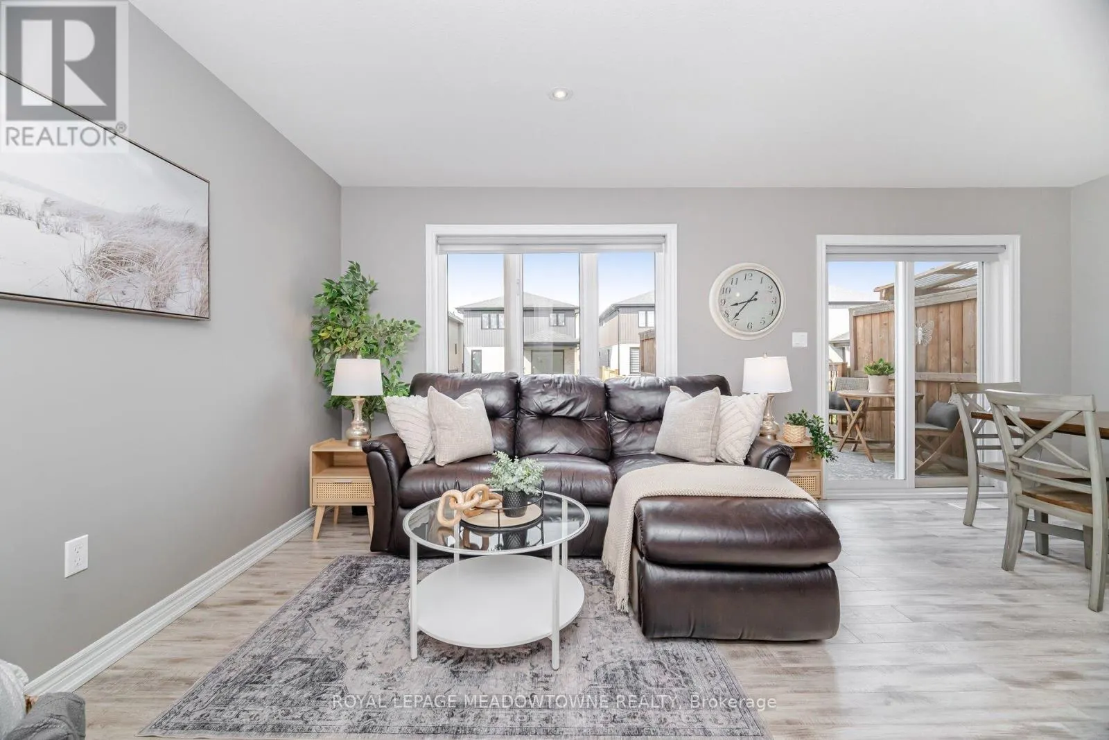 6338 SHAPTON CRESCENT