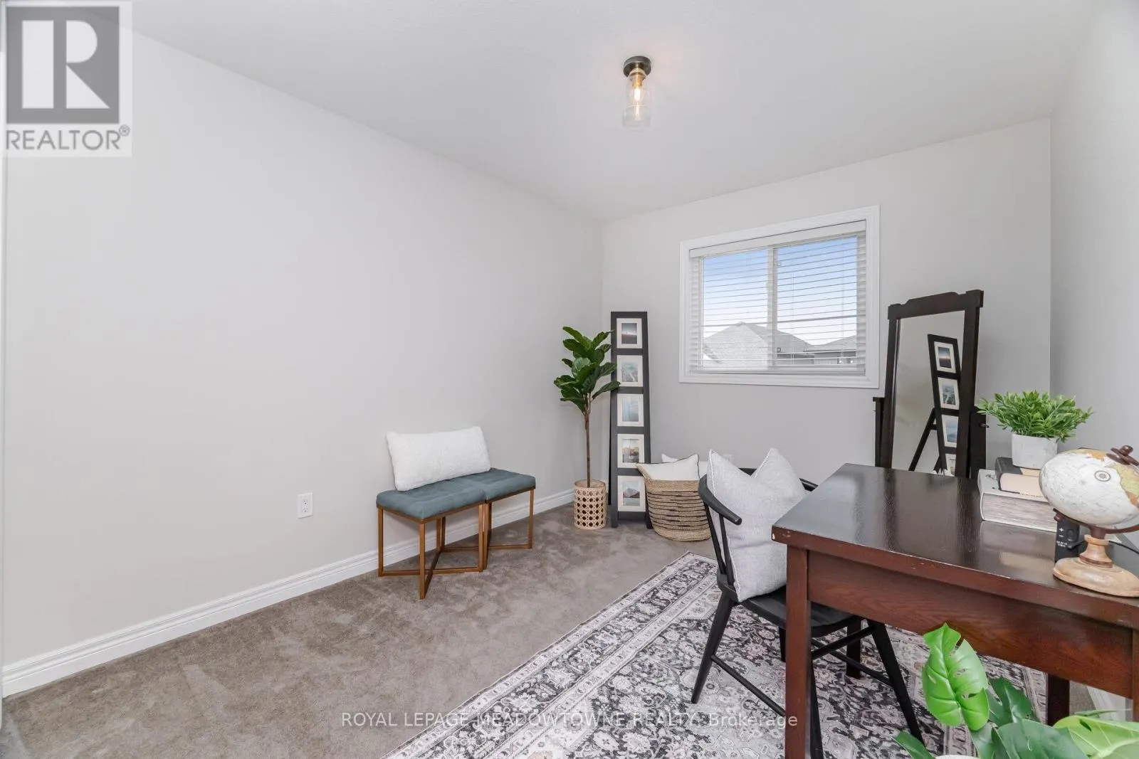 6338 SHAPTON CRESCENT