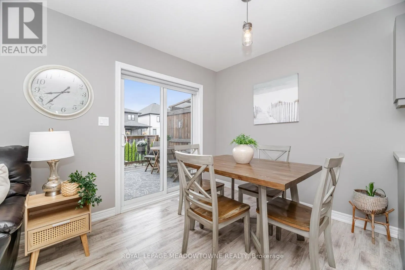 6338 SHAPTON CRESCENT