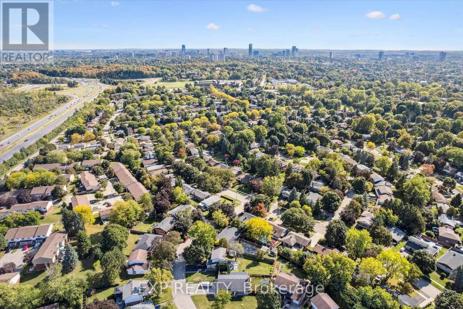 338 ASCOT PLACE