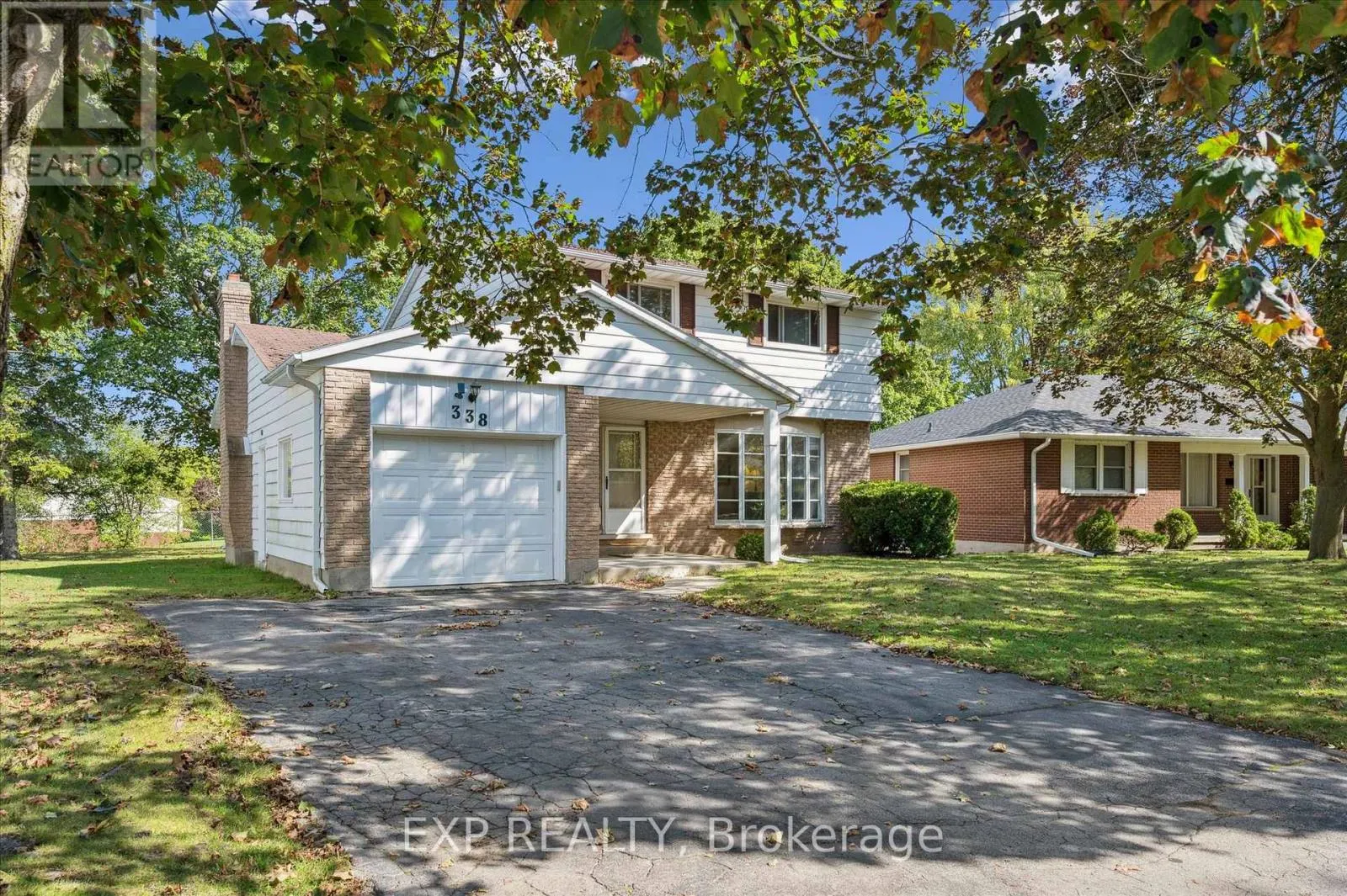 338 ASCOT PLACE