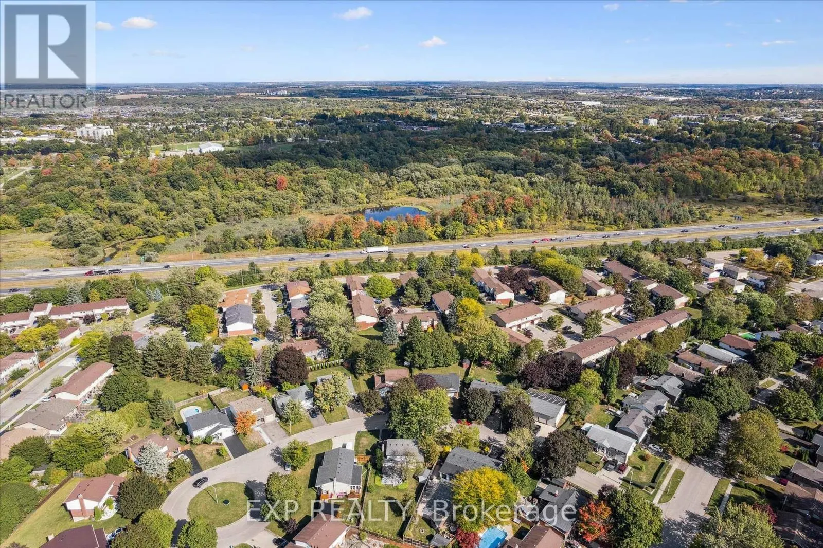 338 ASCOT PLACE