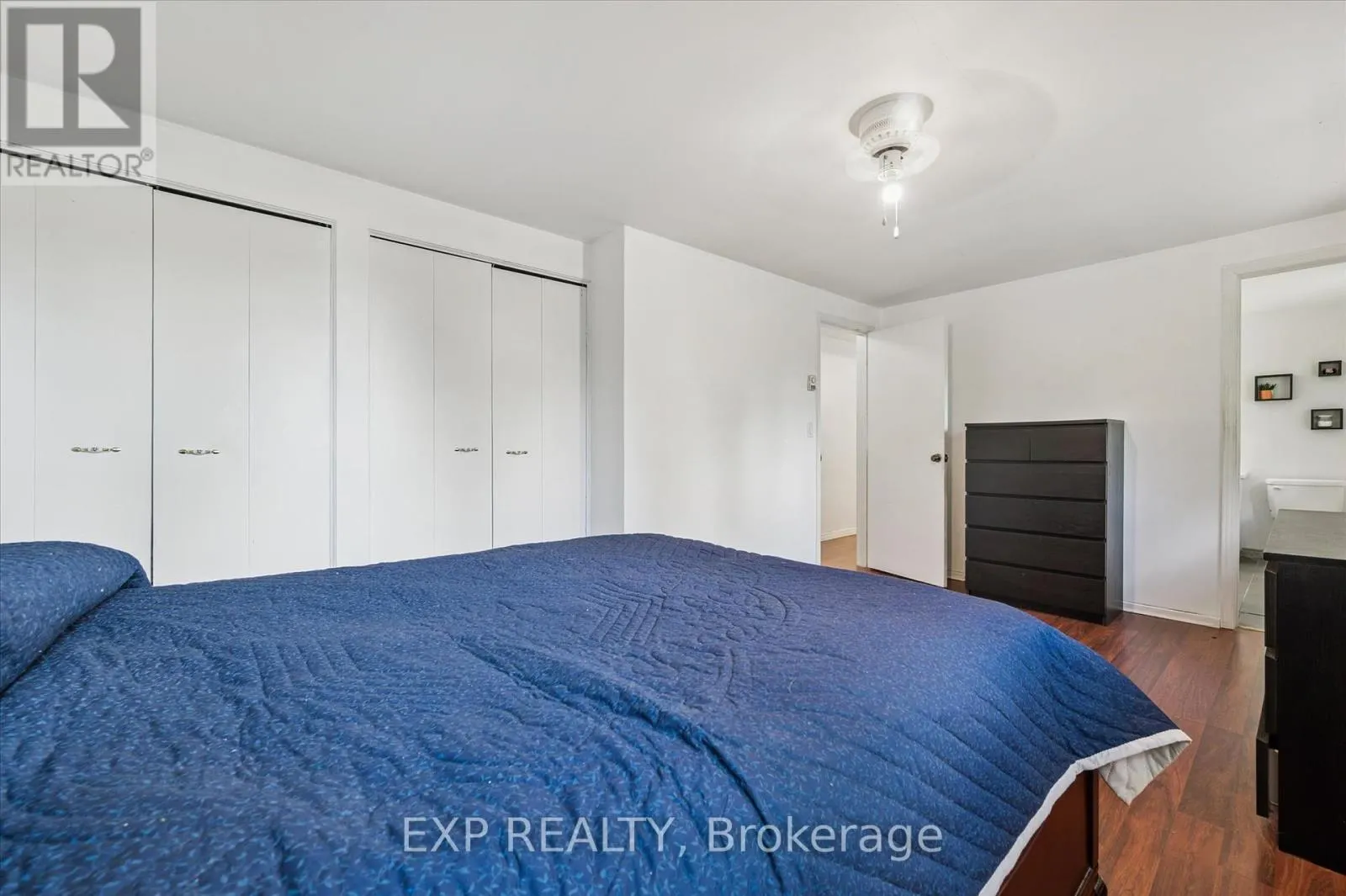 338 ASCOT PLACE
