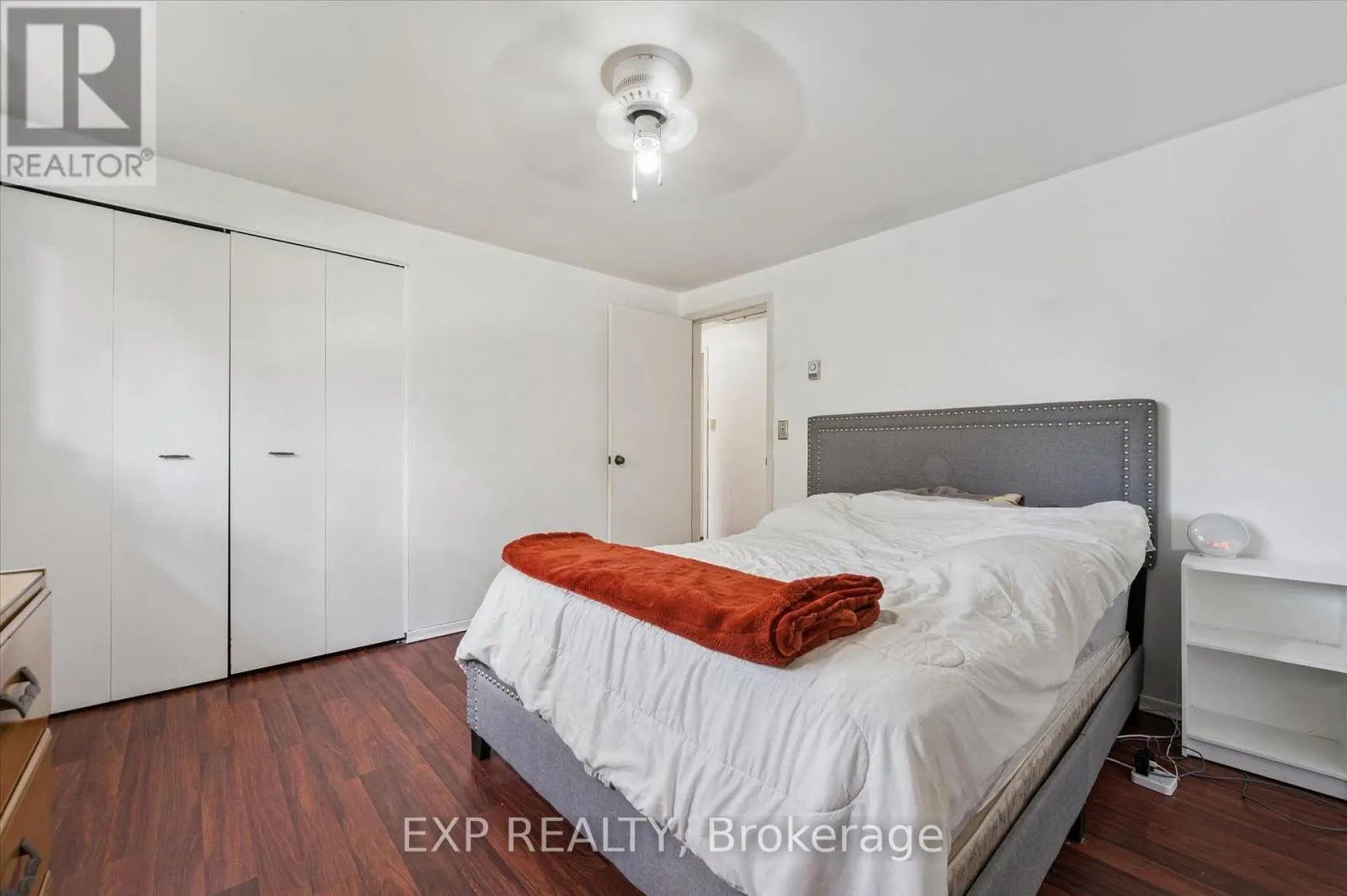 338 ASCOT PLACE