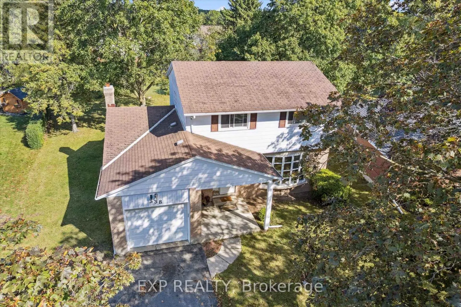 338 ASCOT PLACE