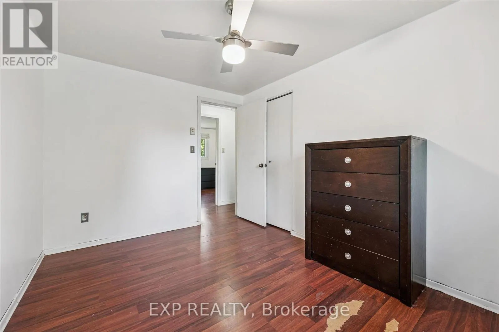 338 ASCOT PLACE