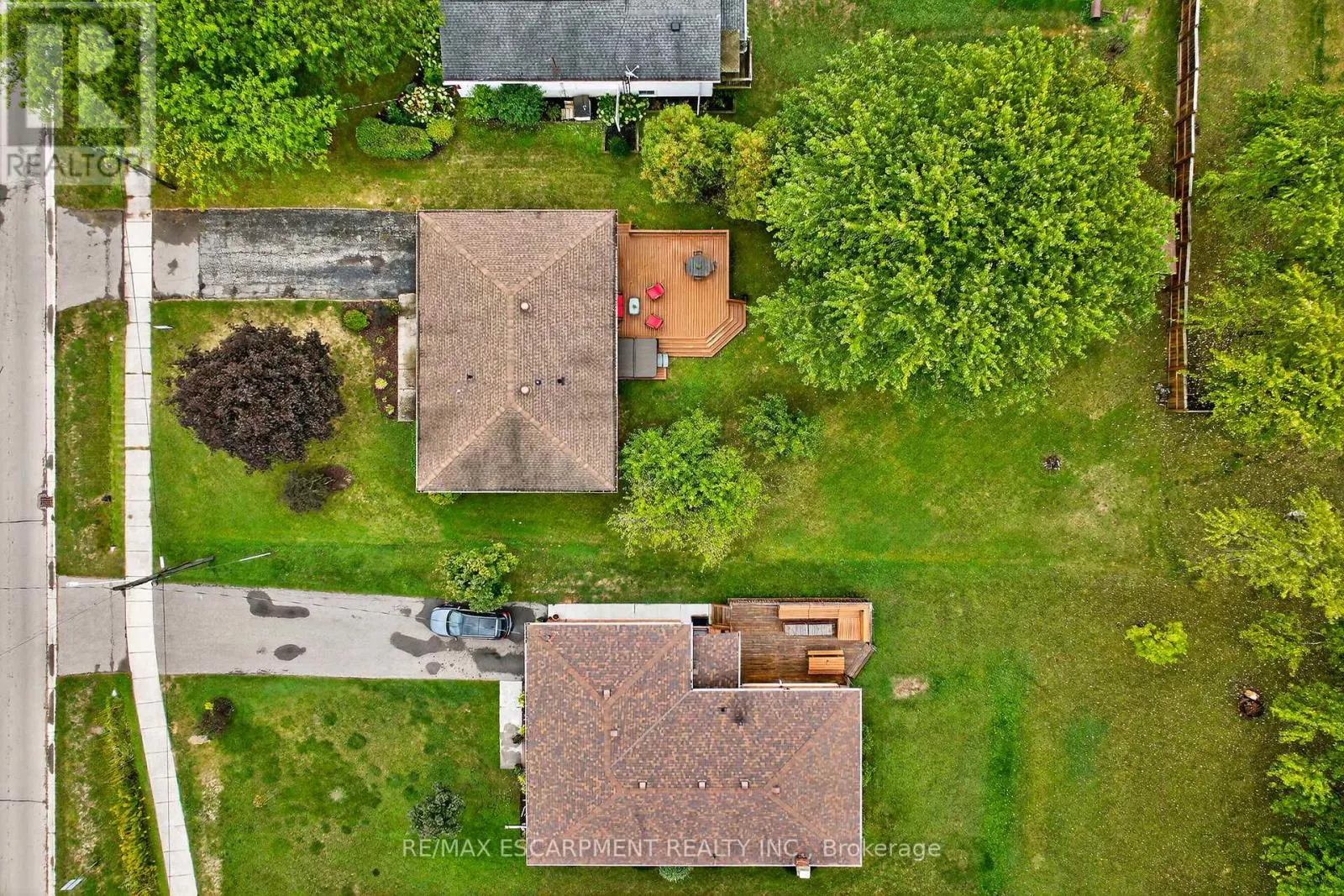 49 ERIE AVENUE N
