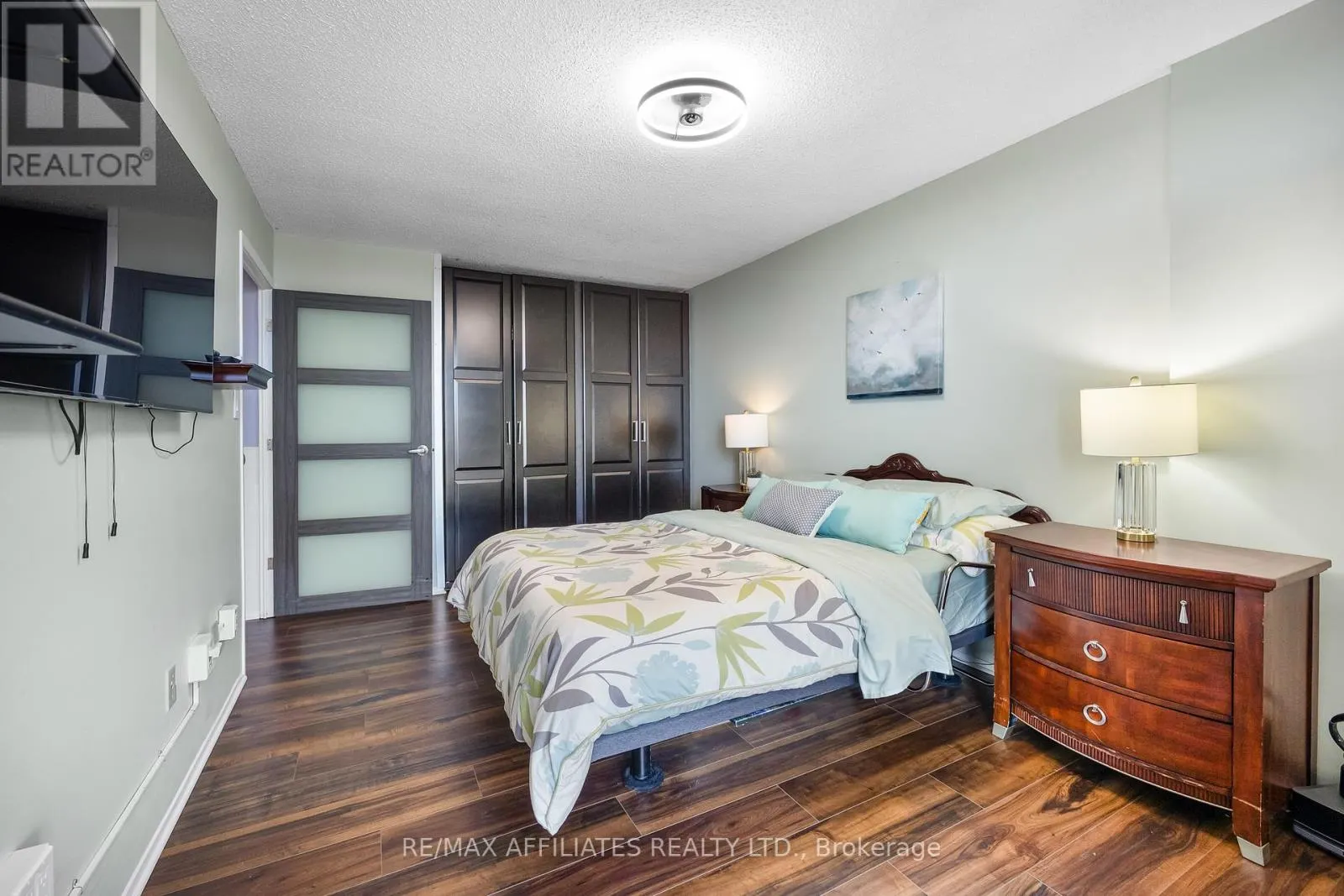 2305 - 1025 RICHMOND ROAD