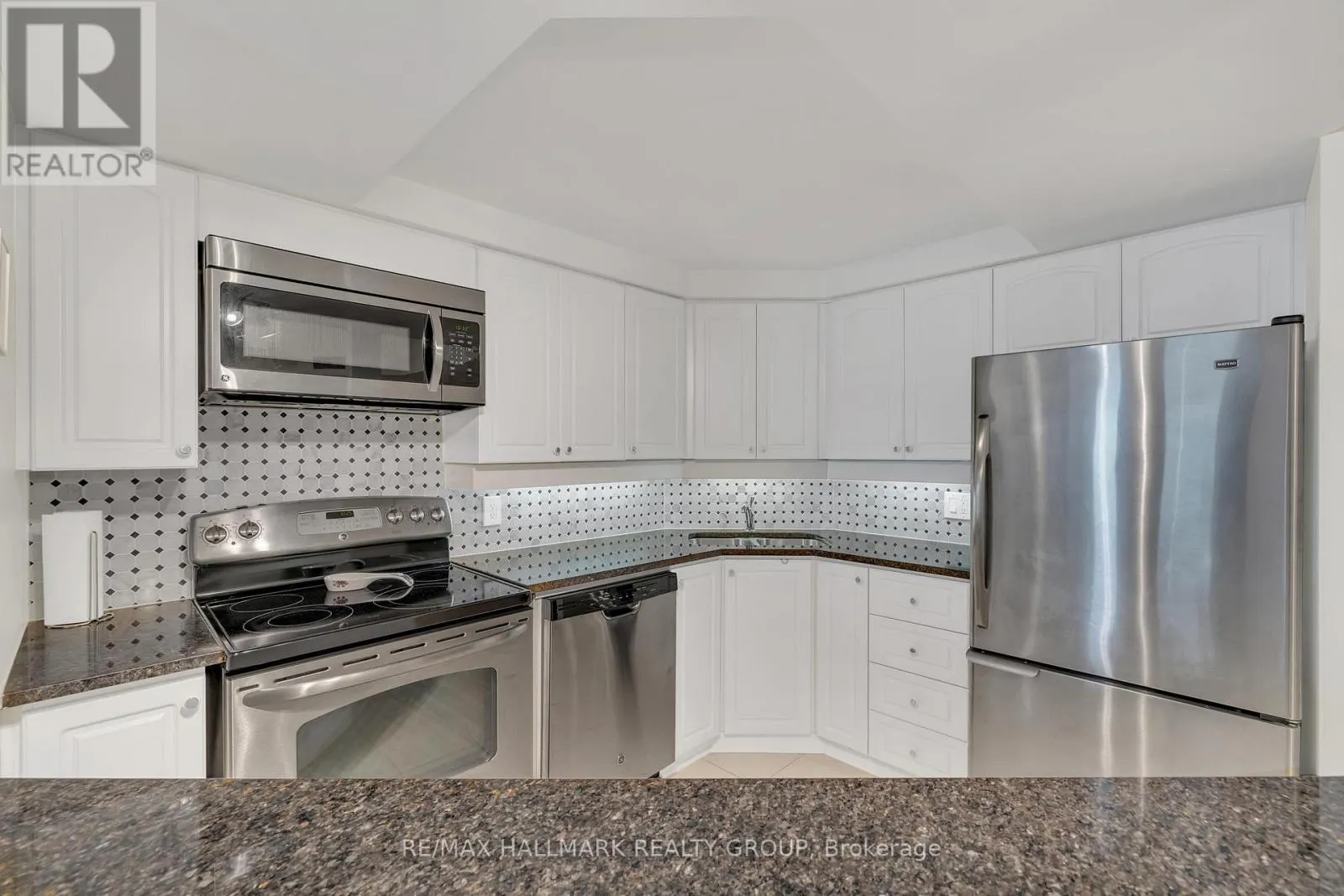 307 - 550 CAMBRIDGE STREET S