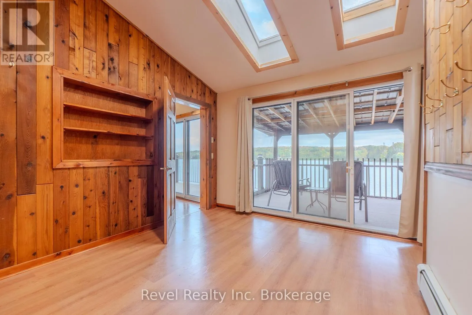 280 SUNNYSIDE ROAD