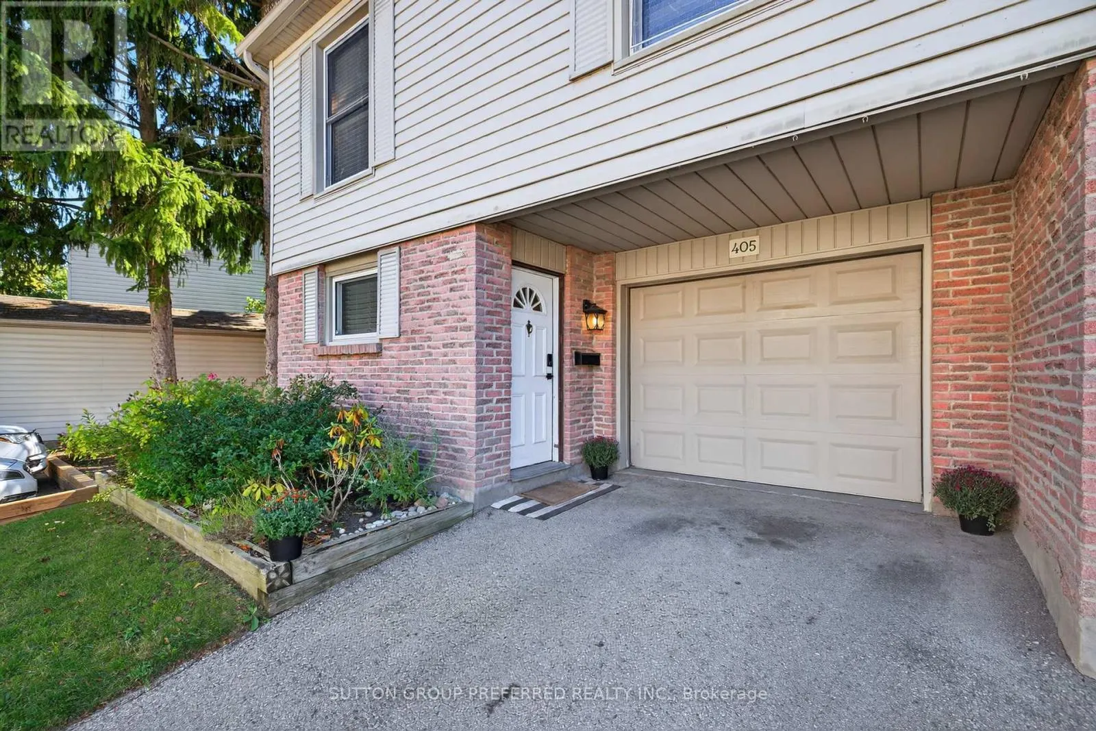 17 - 405 EVERGLADE CRESCENT, #17